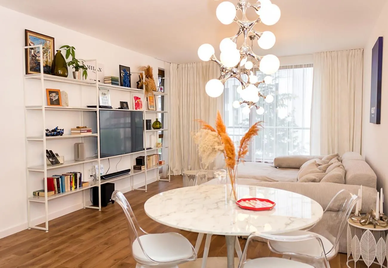 Essence - 1Bd Flat With Parking & Balcony By Flat Mаnаger Apartment Varna